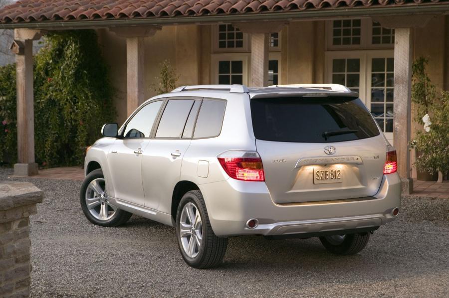  Toyota Highlander 2008 года  (фото 27 из 34)